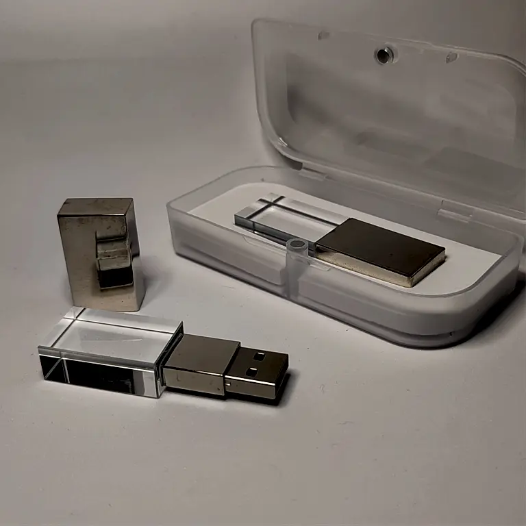 Флешки кристаллы SILVER- 16 ГБ